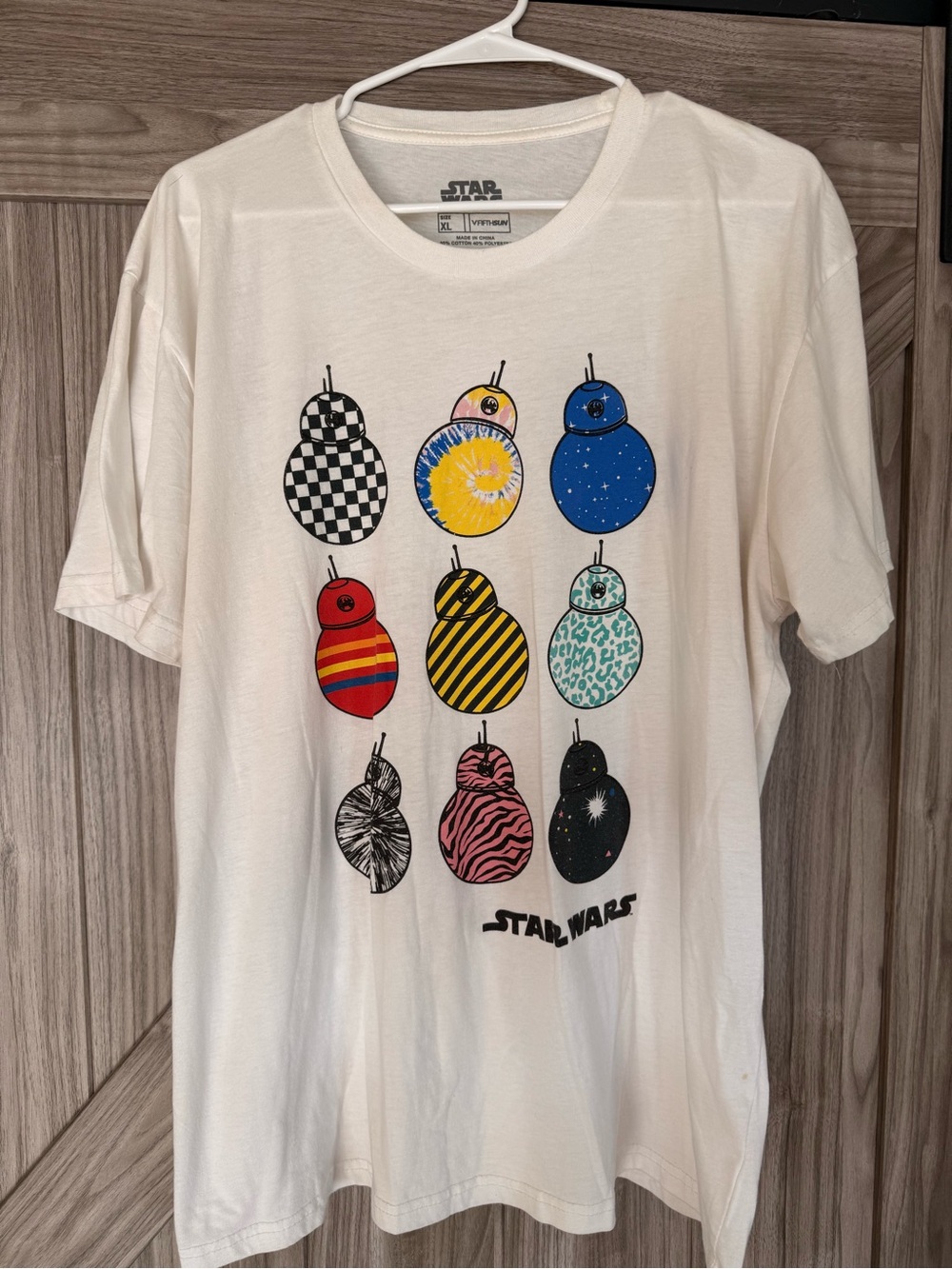 Star Wars White Short-Sleeve Tee with Multicolor BB-8 Ornament Graphics